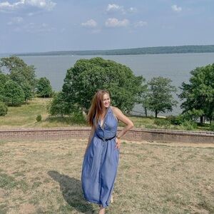 Women's Blue Sleeveless Flowy Dress